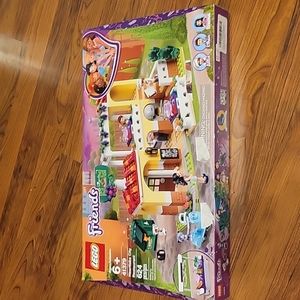 Retired lego Friends 41379